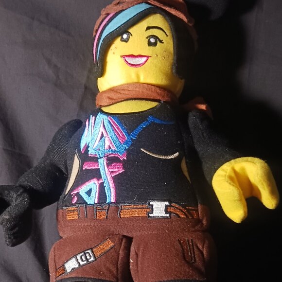 2018 The Lego Movie 2 13" Lucy Wildstyle Wyldstyle Minifigure Plush Stuffed Toy - Picture 1 of 5